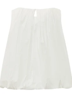 Sleeveless Top with Wide Silhouette