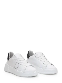 Tres Temple Sneaker